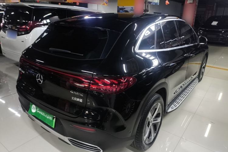 Used Mercedes-Benz EQE SUV 2024 500 4MATIC Pioneer Edition Rear Right 45 Deg