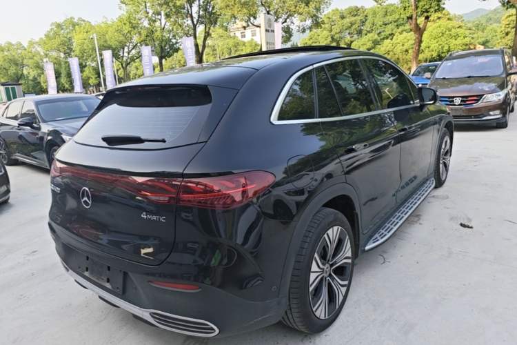 Used Mercedes-Benz EQE SUV 2024 500 4MATIC Luxury Edition Rear Right 45 Deg