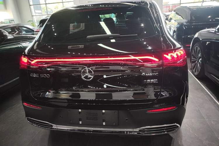 Used Mercedes-Benz EQE SUV 2024 500 4MATIC Rear