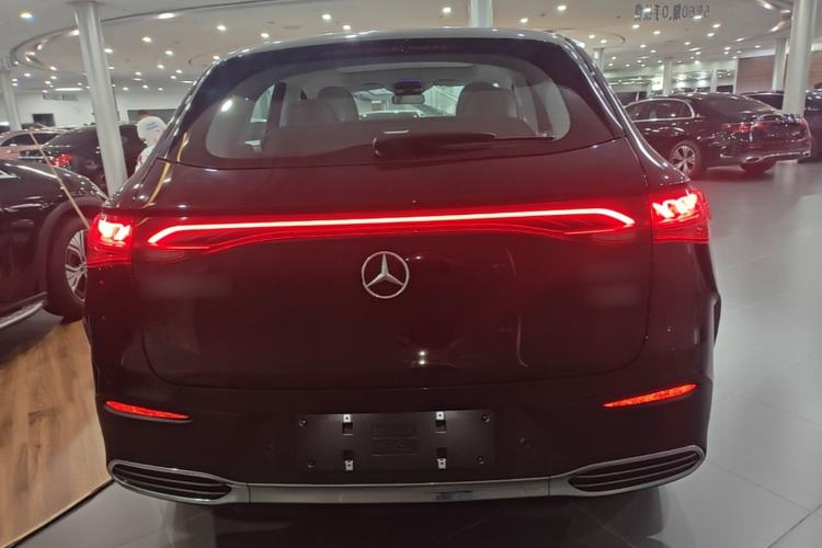 Used Mercedes-Benz EQE SUV 2024 500 4MATIC Pioneer Edition Rear