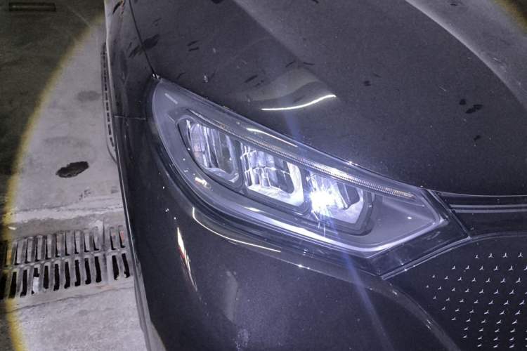 Used Mercedes-Benz EQE SUV 2024 500 4MATIC Luxury Edition Right Front Headlight