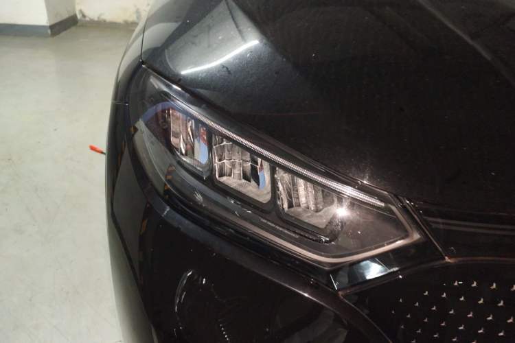 Used Mercedes-Benz EQE SUV 2024 500 4MATIC Pioneer Edition Right Front Headlight