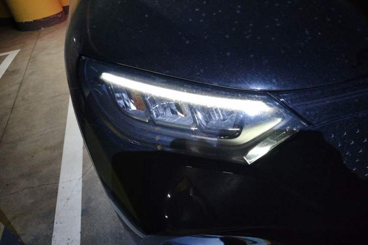 Used Mercedes-Benz EQE SUV 2024 500 4MATIC Luxury Edition Right Front Headlight