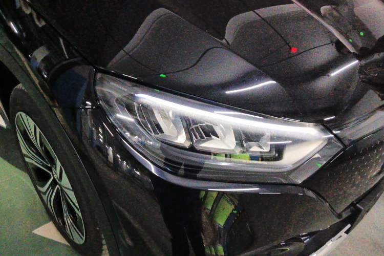 Used Mercedes-Benz EQE SUV 2024 500 4MATIC Luxury Edition Right Front Headlight