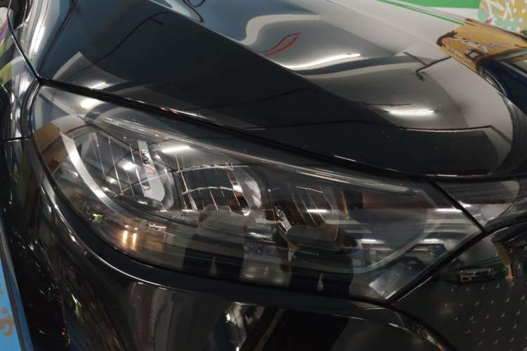 Used Mercedes-Benz EQE SUV 2024 350 4MATIC Luxury Edition Right Front Headlight