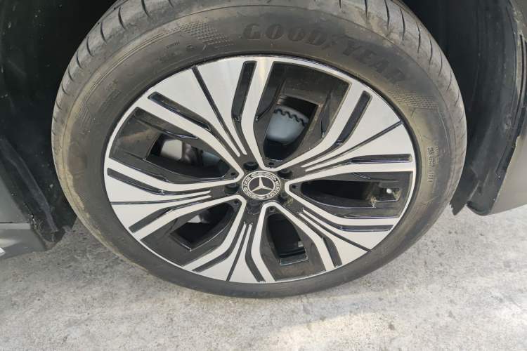 Used Mercedes-Benz EQE SUV 2024 500 4MATIC Luxury Edition Right Front Wheel Hub
