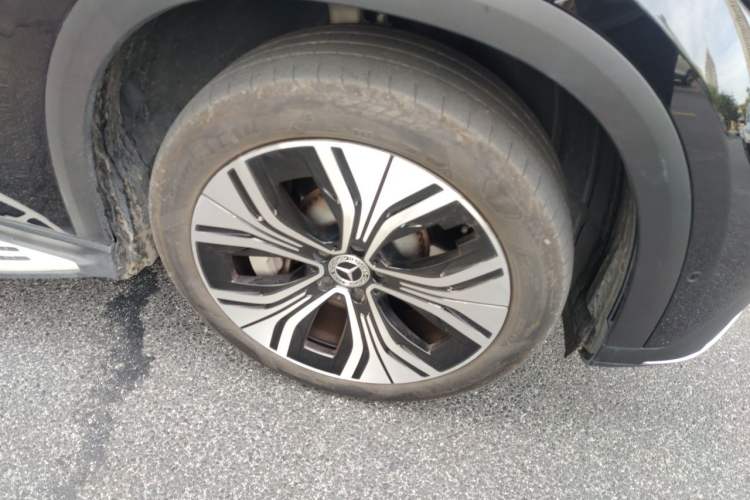 Used Mercedes-Benz EQE SUV 2024 500 4MATIC Luxury Edition Right Front Wheel Hub