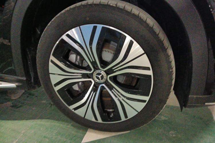 Used Mercedes-Benz EQE SUV 2024 500 4MATIC Luxury Edition Right Front Wheel Hub