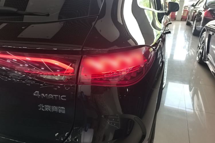 Used Mercedes-Benz EQE SUV 2024 500 4MATIC Luxury Edition Right Rear Taillight