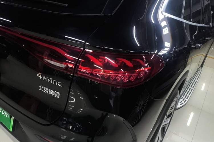 Used Mercedes-Benz EQE SUV 2024 500 4MATIC Pioneer Edition Right Rear Taillight
