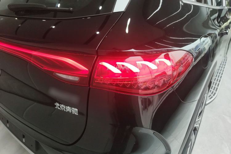 Used Mercedes-Benz EQE SUV 2024 500 4MATIC Luxury Edition Right Rear Taillight