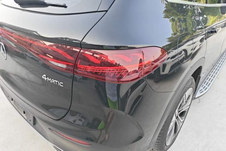 Used Mercedes-Benz EQE SUV 2024 500 4MATIC Luxury Edition Right Rear Taillight