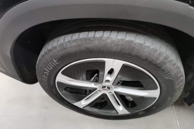 Used Mercedes-Benz EQE SUV 2024 500 4MATIC Pioneer Edition Right Rear Wheel Hub