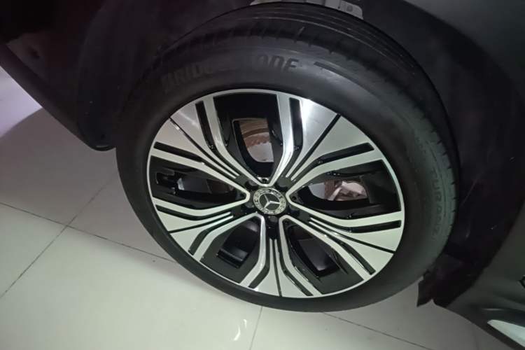 Used Mercedes-Benz EQE SUV 2024 350 4MATIC Luxury Edition Right Rear Wheel Hub