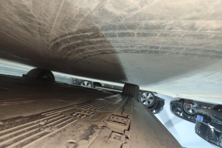 Used Mercedes-Benz EQE SUV 2024 500 4MATIC Pioneer Edition Right Side Sill