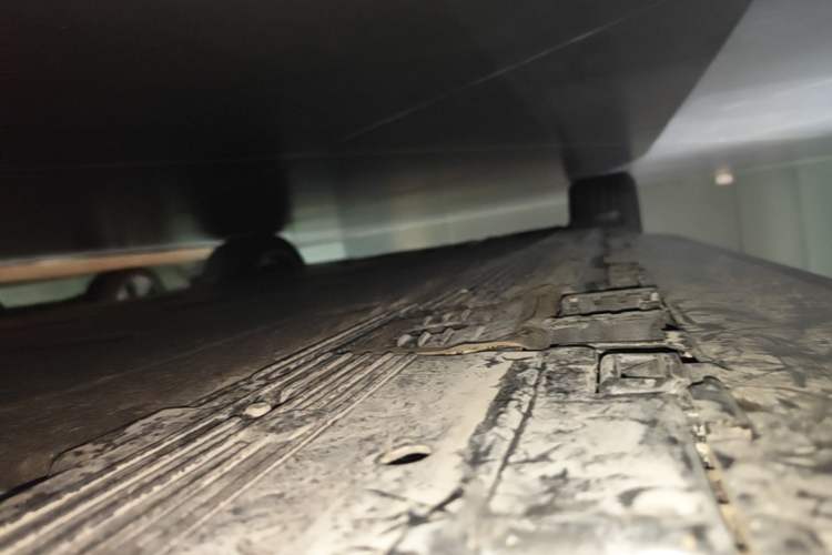 Used Mercedes-Benz EQE SUV 2024 500 4MATIC Pioneer Edition Right Side Sill