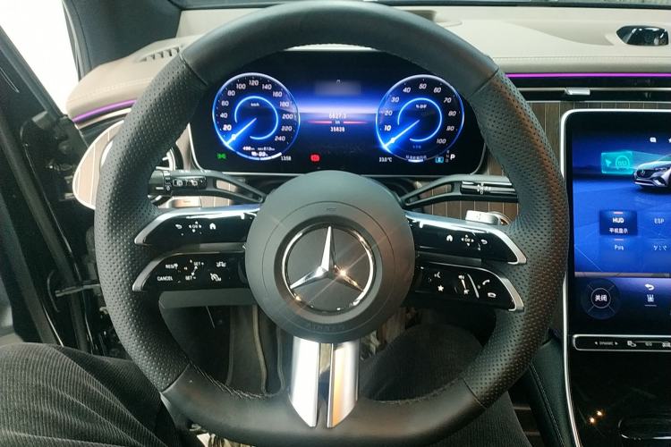 Used Mercedes-Benz EQE SUV 2024 500 4MATIC Luxury Edition Steering Wheel