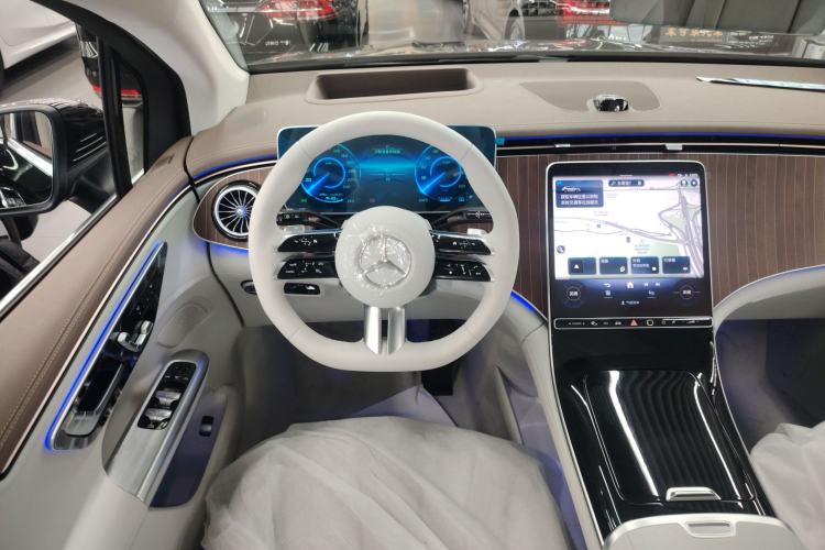 Used Mercedes-Benz EQE SUV 2024 500 4MATIC Luxury Edition Steering Wheel