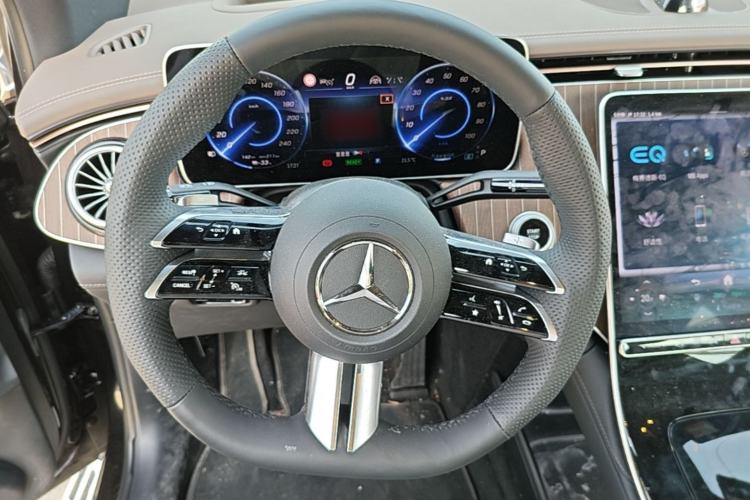 Used Mercedes-Benz EQE SUV 2024 500 4MATIC Luxury Edition Steering Wheel
