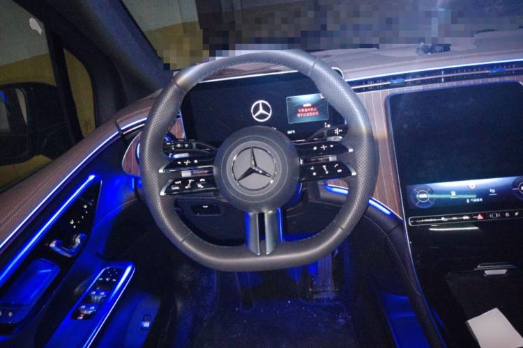 Used Mercedes-Benz EQE SUV 2024 500 4MATIC Luxury Edition Steering Wheel