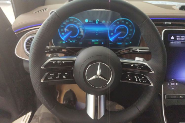 Used Mercedes-Benz EQE SUV 2024 500 4MATIC Luxury Edition Steering Wheel