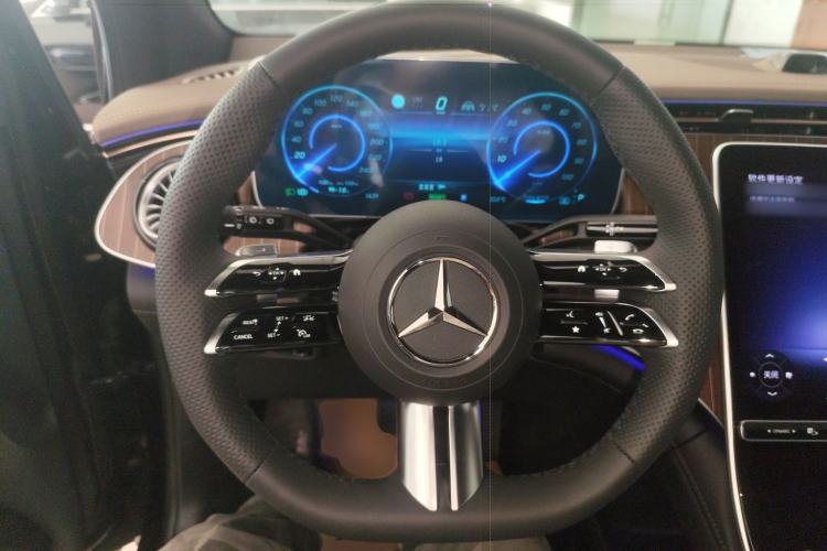 Used Mercedes-Benz EQE SUV 2024 500 4MATIC Luxury Edition Steering Wheel