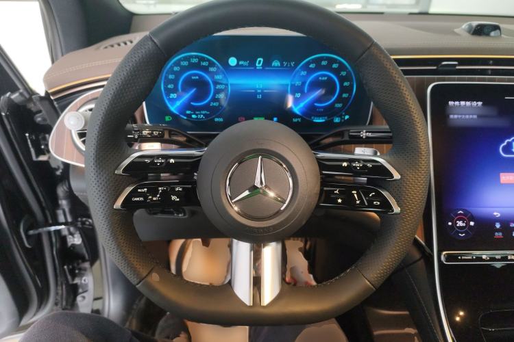 Used Mercedes-Benz EQE SUV 2024 500 4MATIC Luxury Edition Steering Wheel