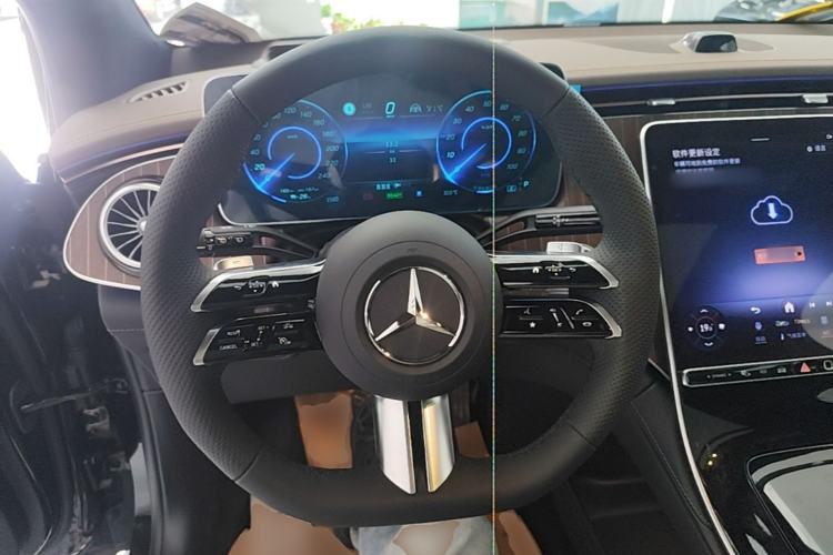Used Mercedes-Benz EQE SUV 2024 500 4MATIC Luxury Edition Steering Wheel