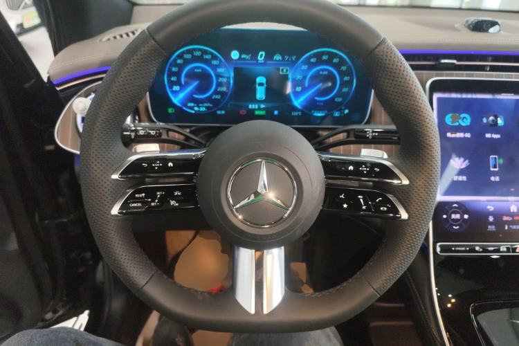 Used Mercedes-Benz EQE SUV 2024 500 4MATIC Luxury Edition Steering Wheel