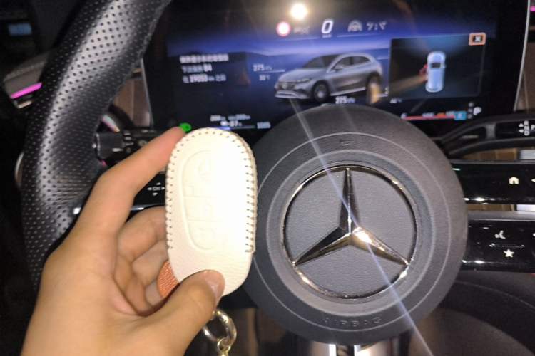 Used Mercedes-Benz EQE SUV 2024 500 4MATIC Luxury Edition Vehicle Key