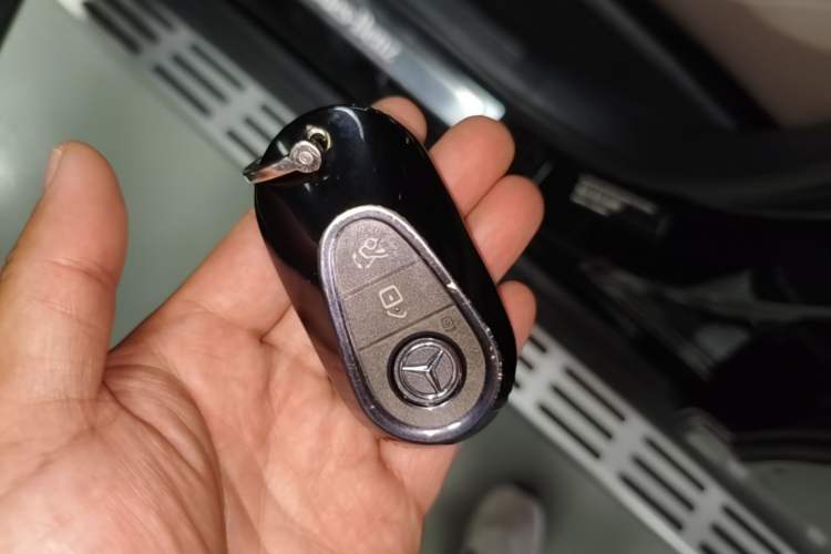 Used Mercedes-Benz EQE SUV 2024 500 4MATIC Vehicle Key