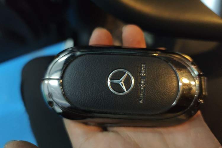 Used Mercedes-Benz EQE SUV 2024 350 4MATIC Luxury Edition Vehicle Key
