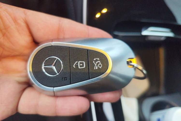 Used Mercedes-Benz EQE SUV 2024 500 4MATIC Vehicle Key