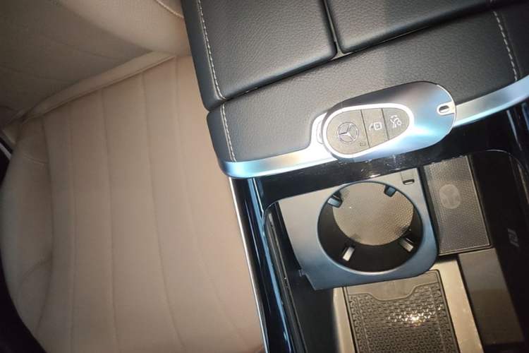 Used Mercedes-Benz EQE SUV 2024 500 4MATIC Vehicle Key