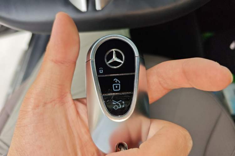 Used Mercedes-Benz EQE SUV 2024 350 4MATIC Luxury Edition Vehicle Key