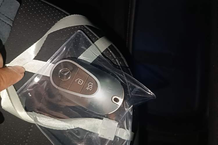 Used Mercedes-Benz EQE SUV 2024 350 4MATIC Luxury Edition Vehicle Key