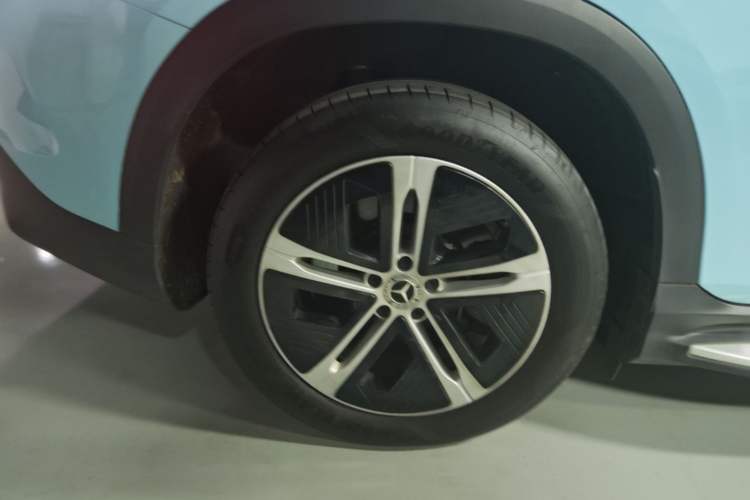 Used Mercedes-Benz EQE SUV 2024 500 4MATIC Pioneer Edition Right Rear Wheel Hub