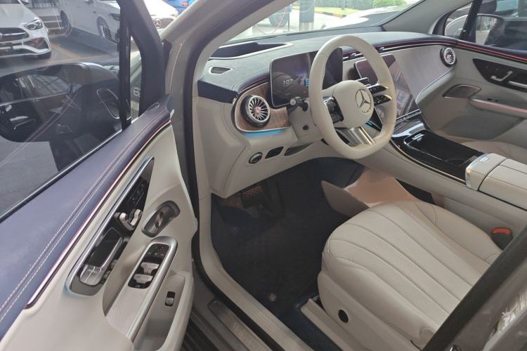 Used Mercedes-Benz EQE SUV 2024 350 4MATIC Luxury Edition Driver Seat