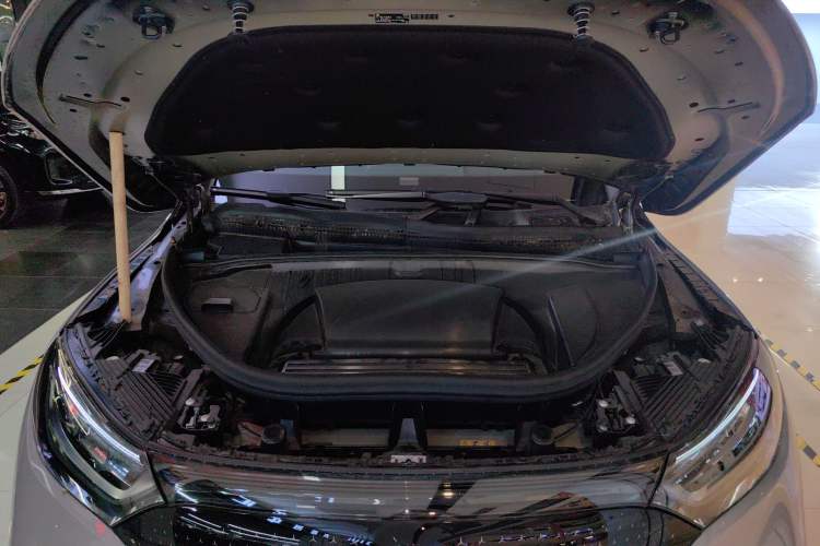 Used Mercedes-Benz EQE SUV 2024 500 4MATIC Luxury Edition Engine Bay