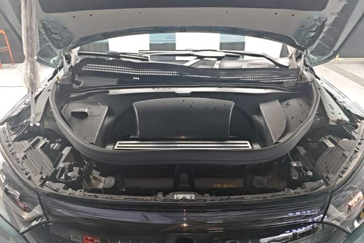 Used Mercedes-Benz EQE SUV 2024 500 4MATIC Pioneer Edition Engine Bay