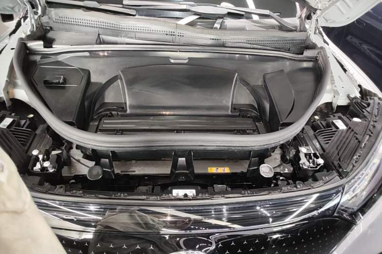 Used Mercedes-Benz EQE SUV 2024 350 4MATIC Luxury Edition Engine Bay