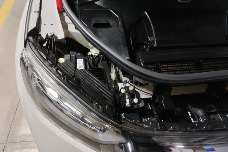Used Mercedes-Benz EQE SUV 2024 350 4MATIC Luxury Edition Engine Bay Right