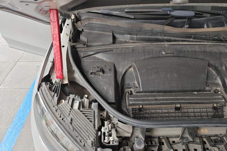 Used Mercedes-Benz EQE SUV 2024 350 4MATIC Luxury Edition Engine Bay Right