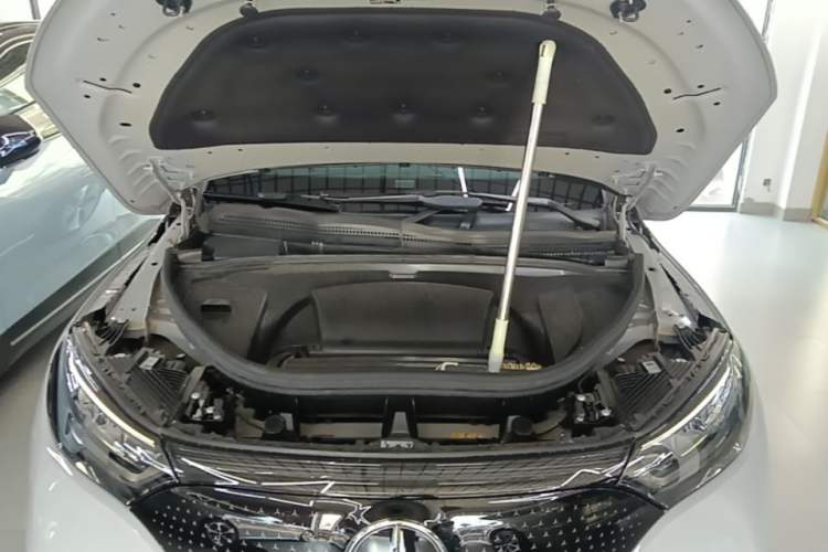 Used Mercedes-Benz EQE SUV 2024 350 4MATIC Luxury Edition Engine Bay