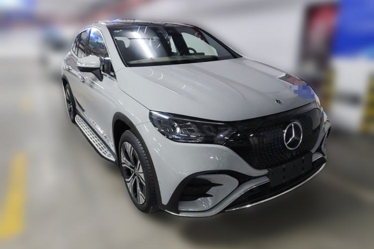Used Mercedes-Benz EQE SUV 2024 350 4MATIC Luxury Edition Front Right 45 Deg