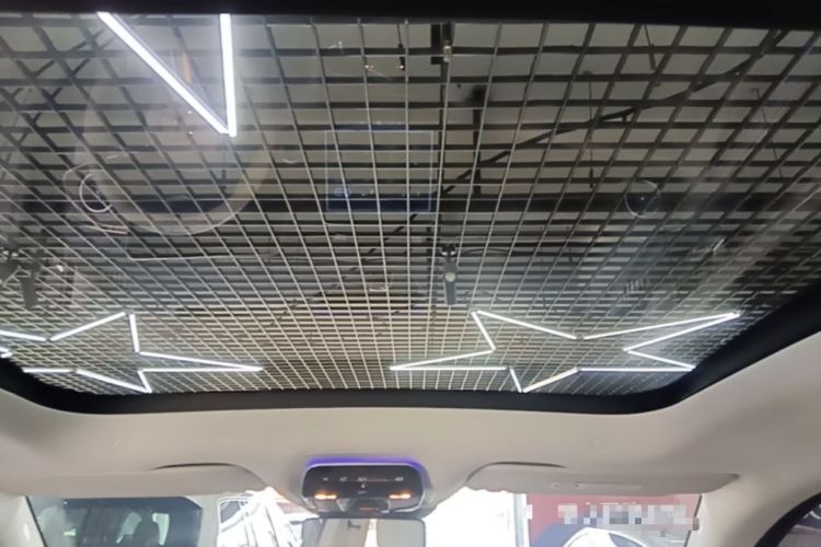 Used Mercedes-Benz EQE SUV 2024 350 4MATIC Luxury Edition Headliner