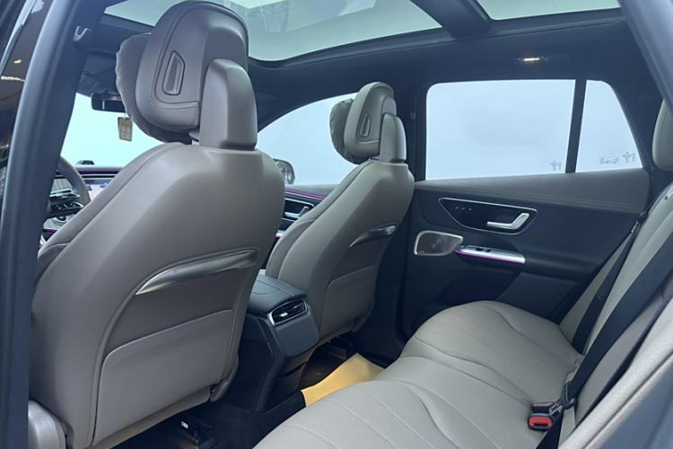 Used Mercedes-Benz EQE SUV 2024 500 4MATIC Luxury Edition Interior 12