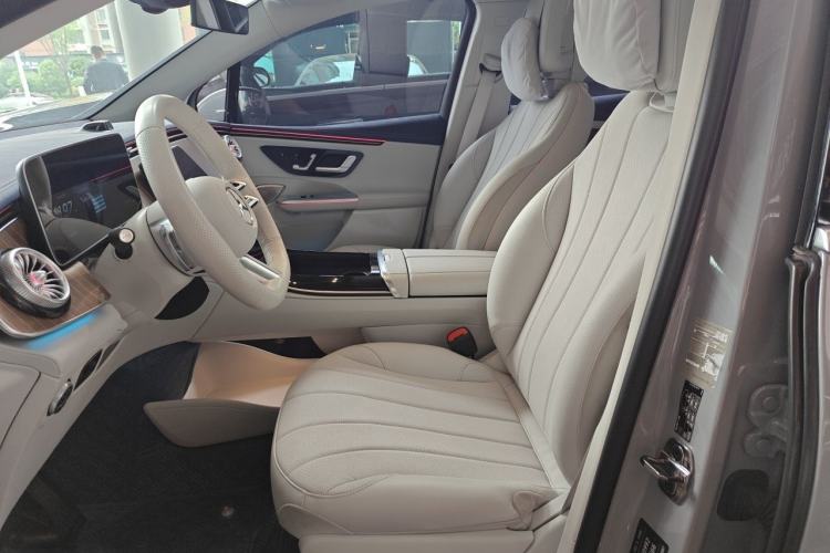 Used Mercedes-Benz EQE SUV 2024 350 4MATIC Luxury Edition Left Front Seat