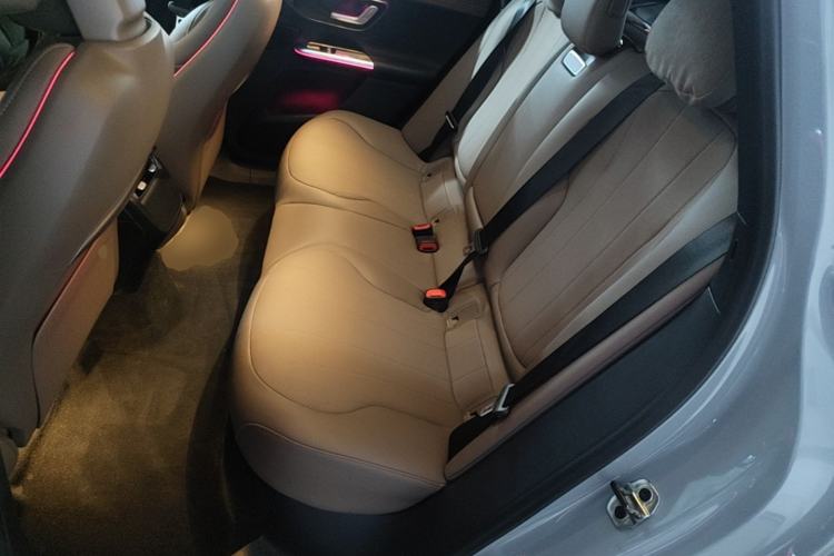 Used Mercedes-Benz EQE SUV 2024 350 4MATIC Luxury Edition Left Rear Seat