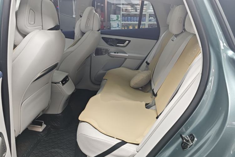 Used Mercedes-Benz EQE SUV 2024 500 4MATIC Pioneer Edition Left Rear Seat